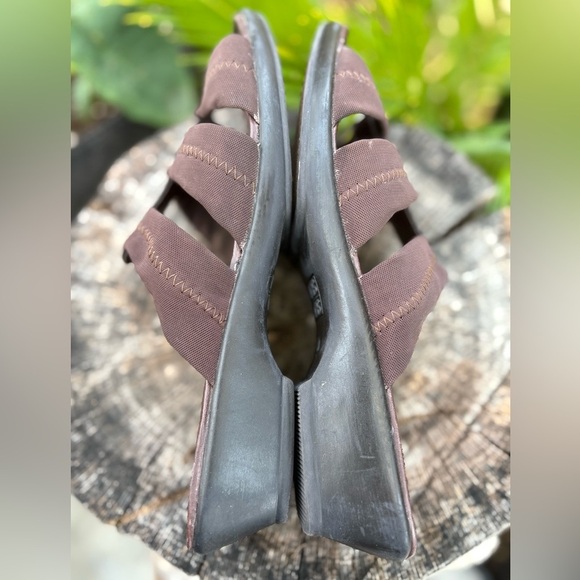 Mootsies Tootsies Women’s Brown Slip on Sandals Size 11 - Picture 6 of 8